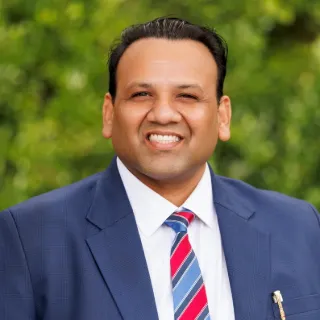 Gary Gaurav - Real Estate Agent
