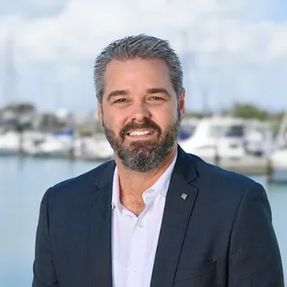 Lindsay Lodwick - Real Estate Agent