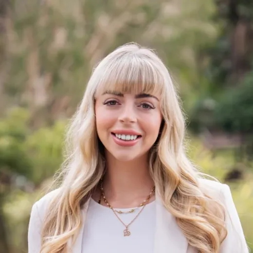 Angeline Linnenlucke - Real Estate Agent at Ray White Coomera / Upper Coomera / Pimpama - COOMERA