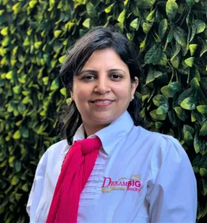 Garima Bajaj - Real Estate Agent