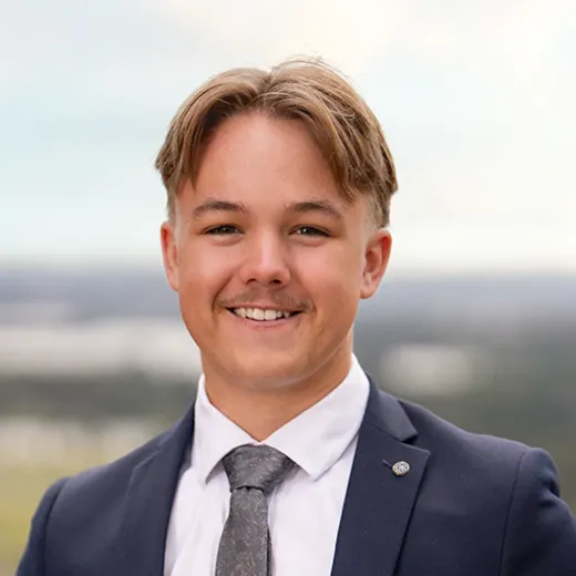 Dean Nott - Real Estate Agent at Ray White - Canberra