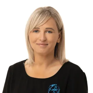 Natalie Fehlberg - Real Estate Agent