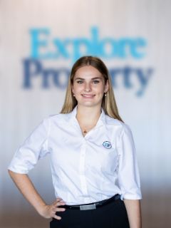 Ebony Richardson - Real Estate Agent