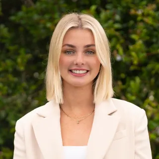 Tully Thompson - Real Estate Agent