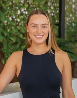 Elouise Larkin - Real Estate Agent
