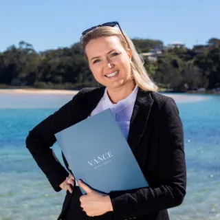 Elena Tolmacheva - Real Estate Agent