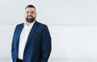 Elias Karpathakis - Real Estate Agent