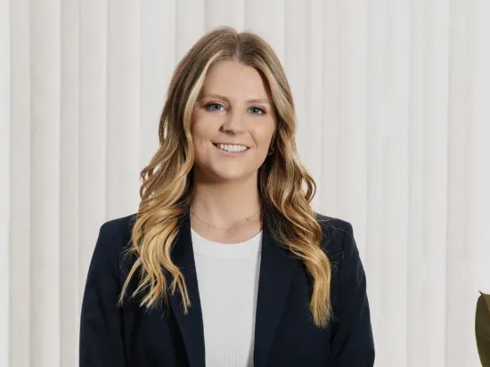 Ellie Loveday - Real Estate Agent at Barry Plant South Barwon