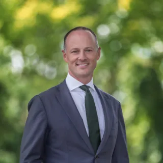 Elliot Gill - Real Estate Agent