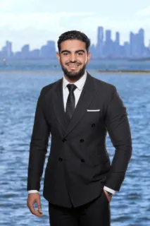Elly Amiri - Real Estate Agent