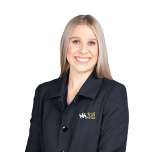 Elyse Lamprill - Real Estate Agent