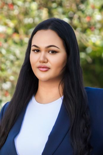 Emily Bunni - Real Estate Agent at Ray White - Oakleigh