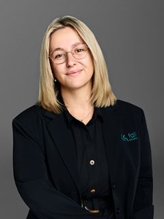 Emma EvansDare - Real Estate Agent