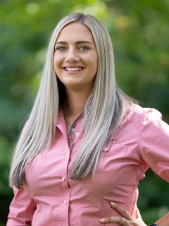 Emma Galea - Real Estate Agent