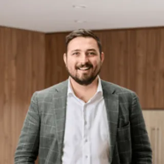 Eoin  Ryan-Hicks - Real Estate Agent