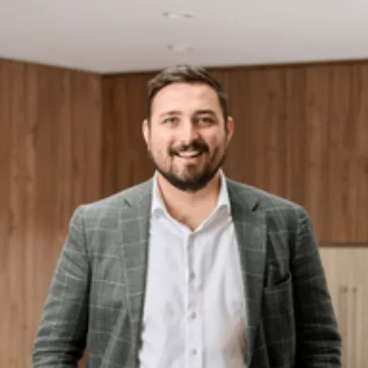 Eoin  Ryan-Hicks - Real Estate Agent at LJ Hooker Kippax - Holt