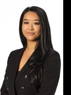 Eva Chan - Real Estate Agent