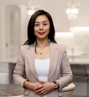 Eva Lu - Real Estate Agent