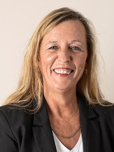 Evyon Hinge - Real Estate Agent at Stone Real Estate - Logan