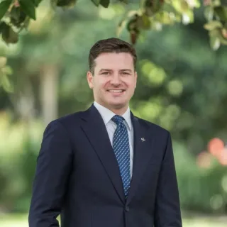 Angus Mcpherson - Real Estate Agent