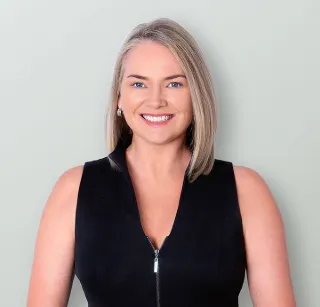 Renee Brace - Real Estate Agent
