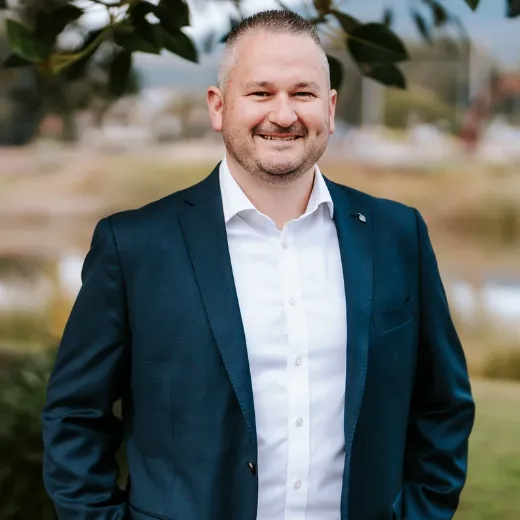 Lindsay Begley - Real Estate Agent at Ray White Real Estate - Unanderra
