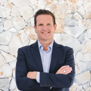 Luke Burton - Real Estate Agent