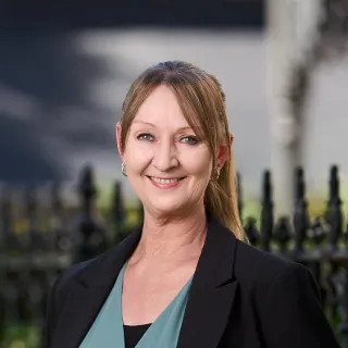Amanda Newcombe - Real Estate Agent