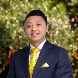 Fang Lu - Real Estate Agent