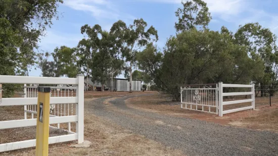 7 Speed Road, Oakey, Qld 4401