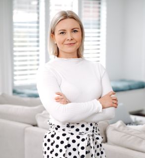 Faye Williamson - Real Estate Agent