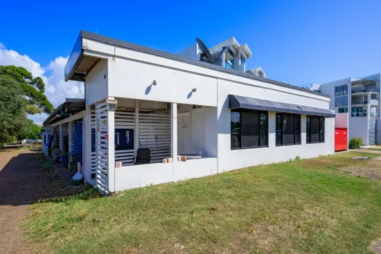 1/105 Esplanade, Bargara, Qld 4670