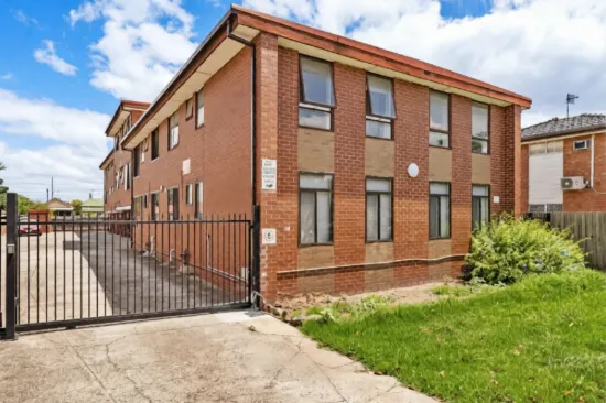 1/13 Empire street, Footscray, Vic 3011