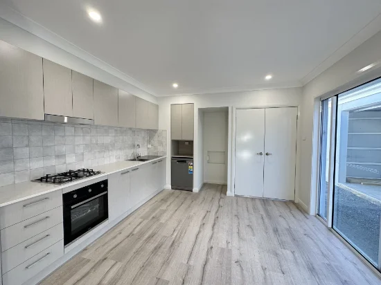 1/64 Triton Boulevard, North Rothbury, NSW 2335