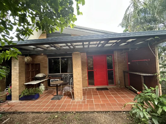 13 Sommerville Crescent, Whitfield, Qld 4870