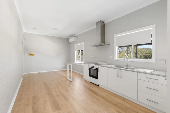 2/140 Dowling Street, Dungog NSW 2420-Image