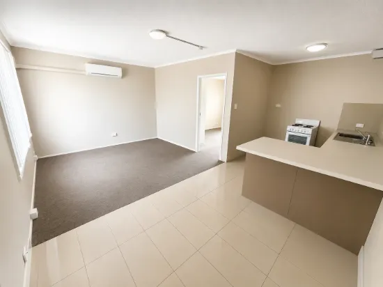 2/3 Tulloch Street, Deer Park, Vic 3023