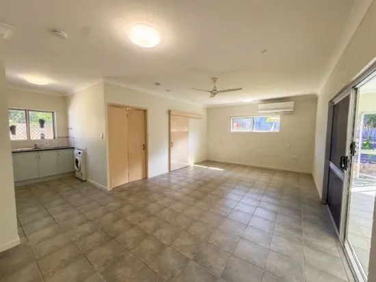 2/51 Fairview Street, Bayview Heights, Qld 4868