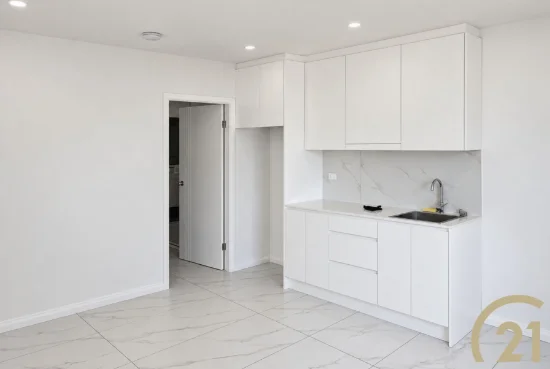 3b Bird Place, St Helens Park, NSW 2560 - For Rent