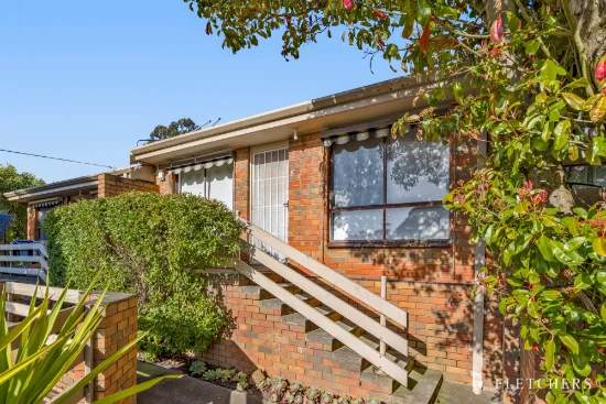 8/10 Simpson Street, Black Hill, Vic 3350