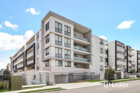 RENT POTENTIAL OF $460 PER WEEK - WALK TO SCHOFIELDS STATION & SHOPS