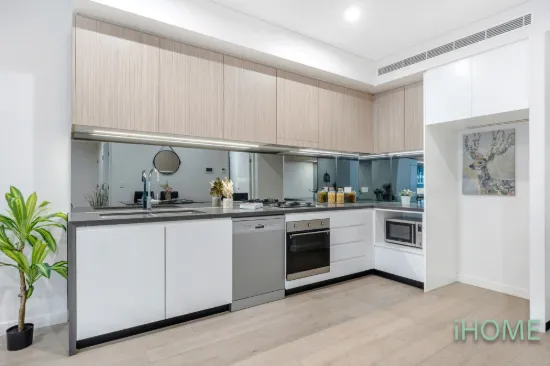 Luxury Living!Ultimate Convenience!The Space You Need!