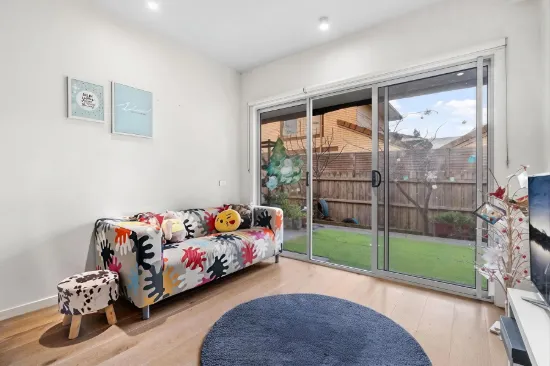Chic Ground Floor Apartment Living in Central Clayton!