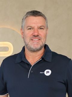 Garth Kewley - Real Estate Agent