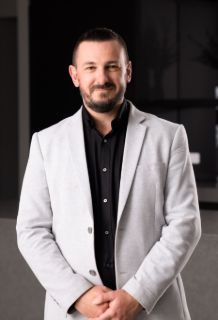 Gary McNeil - Real Estate Agent