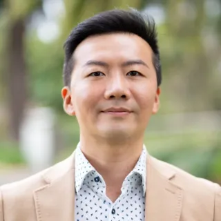 Gary  Shi - Real Estate Agent