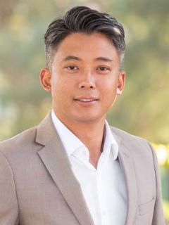 Gavin Hoo - Real Estate Agent