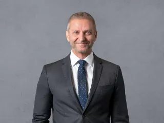 George Milionis - Real Estate Agent