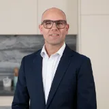 Gino Vernucci - Real Estate Agent From - McGrath - Northcote