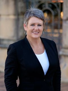 Glenda  Douglas - Real Estate Agent